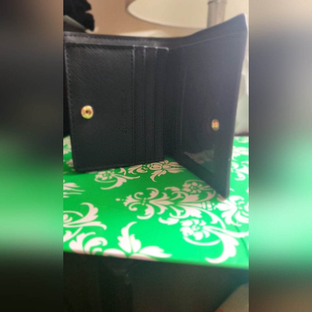 Michael Kors Fulton Leather Bifold Wallet EUC - Picture 6 of 13